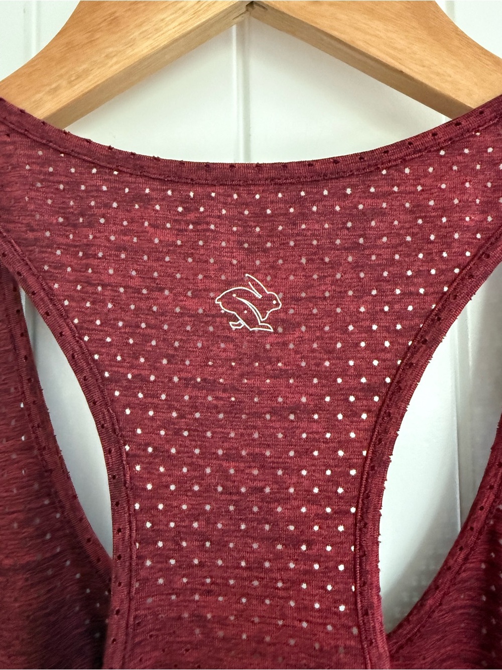 Rabbit Women's EZ Perf Trail Running Tank Top  Maroon Burgundy Racerback Large - Picture 4 of 7